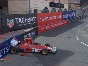 VIDEO: ¡Increíble! Charles Leclerc choca histórico Ferrari de Niki Lauda 
