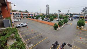 Municipalidad cierra centro comercial en Villa Nueva que seguía abierto al público