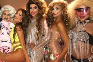 Thalia se presenta en concierto con ‘drag queens’ latinas