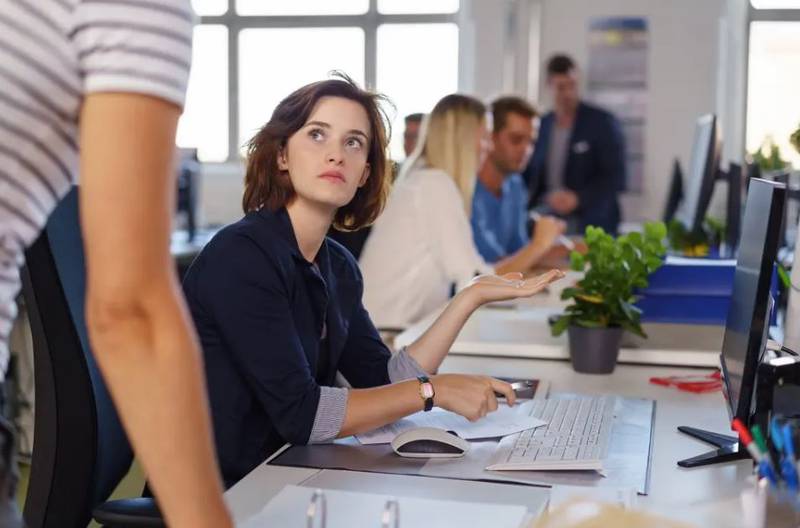 El estudio advirtió que el trabajo de oficina probablemente sería el más afectado, lo que podría afectar aún más el empleo femenino.| Foto: Shutterstock