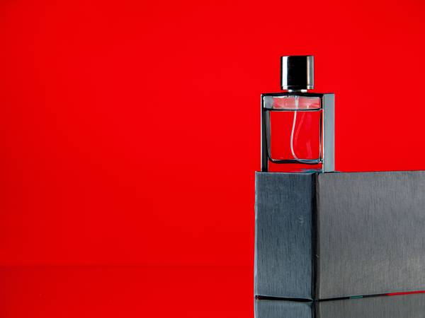 Los mejores perfumes para los hombres que buscan dar una buena primera impresión