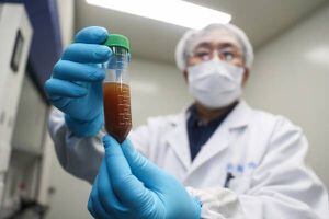 China da luz verde a los ensayos clínicos de tres vacunas contra el coronavirus