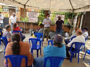 Vecinos de colonia Centroamérica demandan información sobre “cavernas” bajo el Periférico