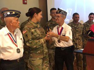 Pasa a la firma de Trump medida para reconocer a los Borinqueneers