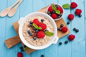 Avena: cuatro recetas para hacer postres más saludables