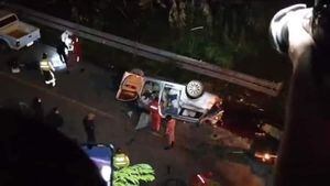 Trágico accidente en la vía Balsapamba- Guaranda deja 13 fallecidos
