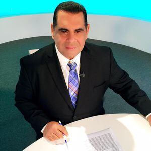 Periodista David Reyes sufre infarto lacunar