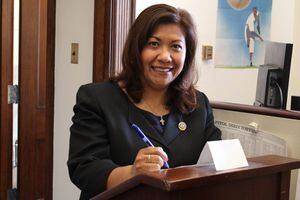 La congresista Norma Torres recomienda tomar distancia social