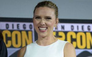 La transparencia de Scarlett Johansson que reveló un tatuaje secreto en la Comic-Con