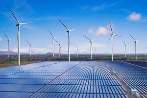Nobel de Economía insiste en la inversión de energía renovable en Puerto Rico