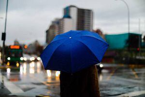 Lluvia en Santiago: sistema frontal podría traer precipitaciones a la Región Metropolitana