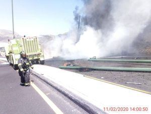 Quito: Momento en que camión lanza espuma choca con el vehículo de Bomberos