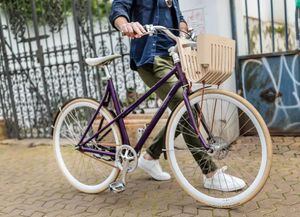 Crean bicicleta ecoamigable con cápsulas recicladas de café