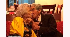 Casal mais velho do mundo completa 80 anos de casado