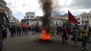 Paro nacional: Se registran enfrentamientos entre ciudadanos y miembros de la fuerza pública en la Plaza del Teatro