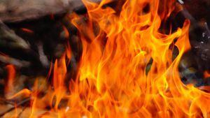 Mujer muere durante un incendio en su casa en Bayamón