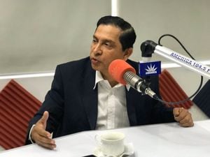 Lucio Gutierrez se pronuncia sobre pensiones vitalicias a exmandatarios