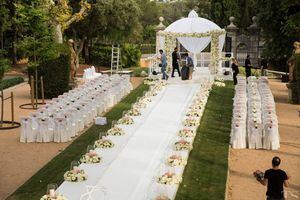 Nueva York prohíbe boda judía por invitar a 10 mil personas