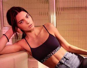 FOTO El sexy bikni de Kendall Jenner que convertirá al animal print en una tendencia de moda