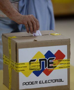 Maduro proclama una "victoria tajante" en las elecciones regionales de Venezuela