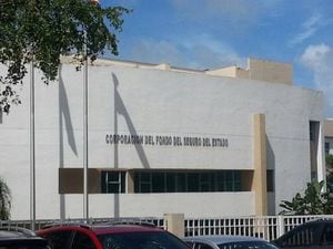 Terminan las labores de desinfección en oficina de Mayagüez de la CFSE tras casos de COVID