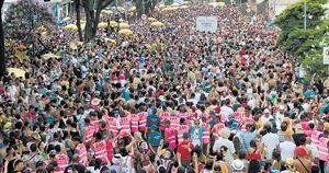 Carnaval em São Paulo: sete dicas para evitar que o celular seja furtado