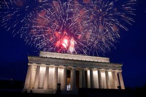Donald Trump quiere un gran espectáculo de fuegos artificiales para el 4 de julio