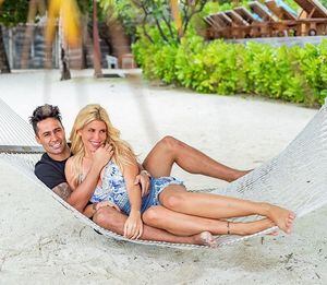 "Parecían sacados de un cuento": Coté López celebra sus 13 años de matrimonio con romántica fotografía