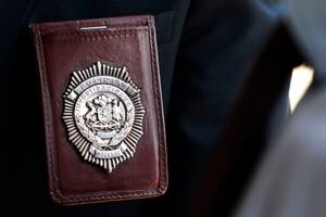 Funcionario de la PDI baleó a sujeto que subió a micro con un arma