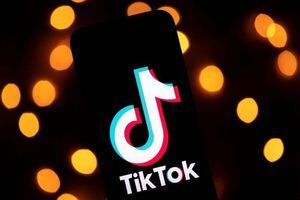 Tiktok: ¿Por qué podemos pasar horas viendo sus videos?