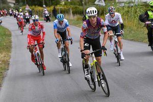 Giro de Italia en la cuerda floja por varios casos de coronavirus, dos equipos ya se retiraron