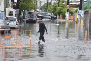 VIDEOS: Tormenta Isaías provoca fuertes inundaciones en Puerto Rico