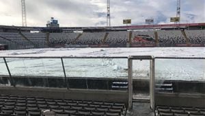 ANFP confirma suspensión de los partidos de Colo Colo y la UC a causa de la nieve