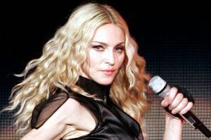 Madonna mostra que moda também é política ao reutilizar um vestido icônico 30 anos depois com um propósito