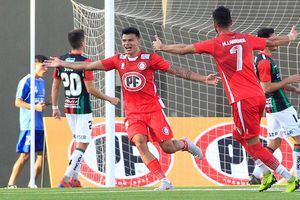 Con sabor argentino: La Calera bajó al Palestino de Basay en el retorno del fútbol chileno