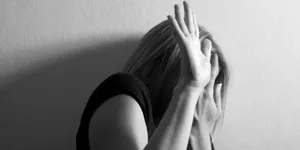 Mujeres fueron desnudadas y azotadas por campesinos en Perú: las acusaron de “brujería”