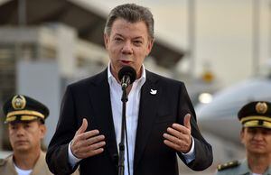 Santos autoriza que miembros de las Farc se reúnan con líderes del ELN