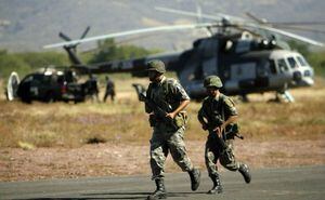 Combate contra el narcotráfico: 102 aeronaves mexicanas derribadas con fusiles y lanzacohetes