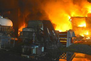 Confederación de Dueños de Camiones solicita al gobierno detener a responsables de ataques incendiarios