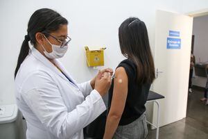 Prefeitura de SP anuncia calendário de vacinação até a faixa etária de 21 anos; veja as datas