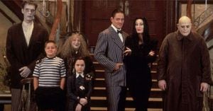 ‘Los Locos Addams’ cumplió 31 años y así lucen ahora sus personajes: Morticia sigue hermosa