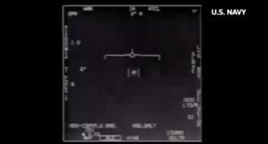OVNIs: EUA divulgam vídeos assustadores que mostram 'fenômenos aéreos não identificados'