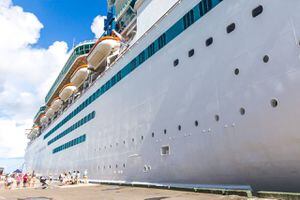 Pasajeros de crucero que llegará a Cartagena permanecerán en cuarentena