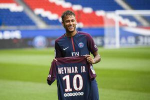 Neymar responde a los críticos por fichar en el PSG: "Nunca me ha movido el dinero"