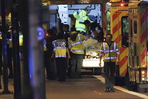 Ataques terroristas en Londres dejan 6 fallecidos, múltiples heridos y a 3 atacantes abatidos por la policía