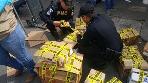 Incautan productos de contrabando tras allanamientos