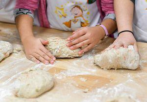 Tres fáciles postres para hacer con la ayuda de los niños de la casa y sin horno