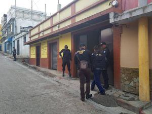 Buscan capturar a extrabajadores y empleados de la comuna de Santiago Sacatepéquez
