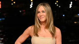 Jennifer Aniston dice que “Toda una generación de niños” encuentra ofensiva a “Friends”
