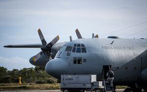 Restos de los pasajeros del Hércules C-130 fueron hallados en el mar